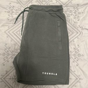 Young La “the perfect shorts” size L *BRAND NEW*